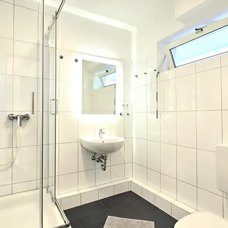 Apartment Modern 2-room With Free Parking & Free Wi-fi In - Sw01 Iserlohn