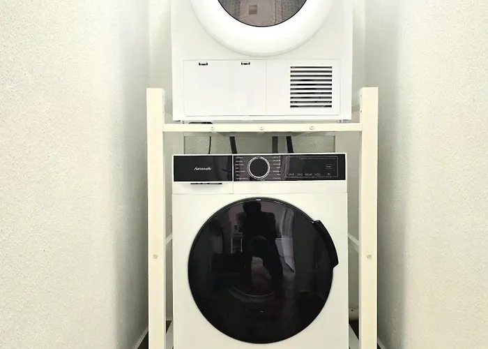 Apartment Modern 2-room With Free Parking & Free Wi-fi In - Sw01