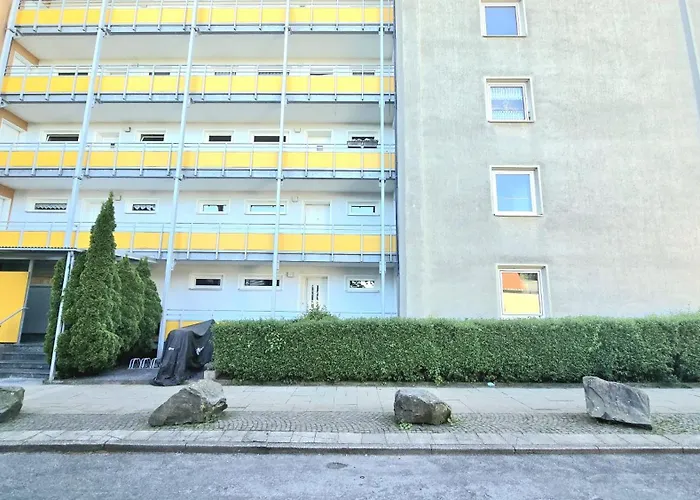 Apartment Modern 2-room With Free Parking & Free Wi-fi In - Sw01 *